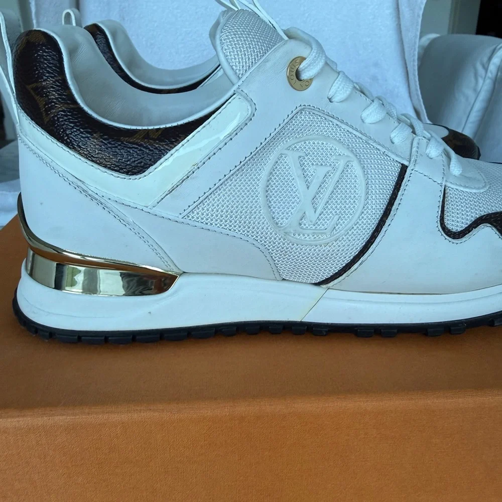 Louis Vuitton White and Brown Sneakers - Picture 11 of 16